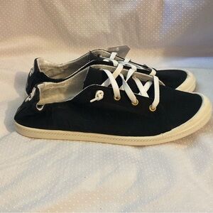 Time And Time Shoes Black Canvas Women's Sneakers Size 10 Scrunch-back‎ New